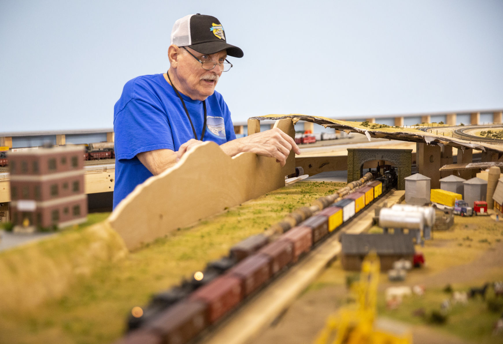Model trains at the fair